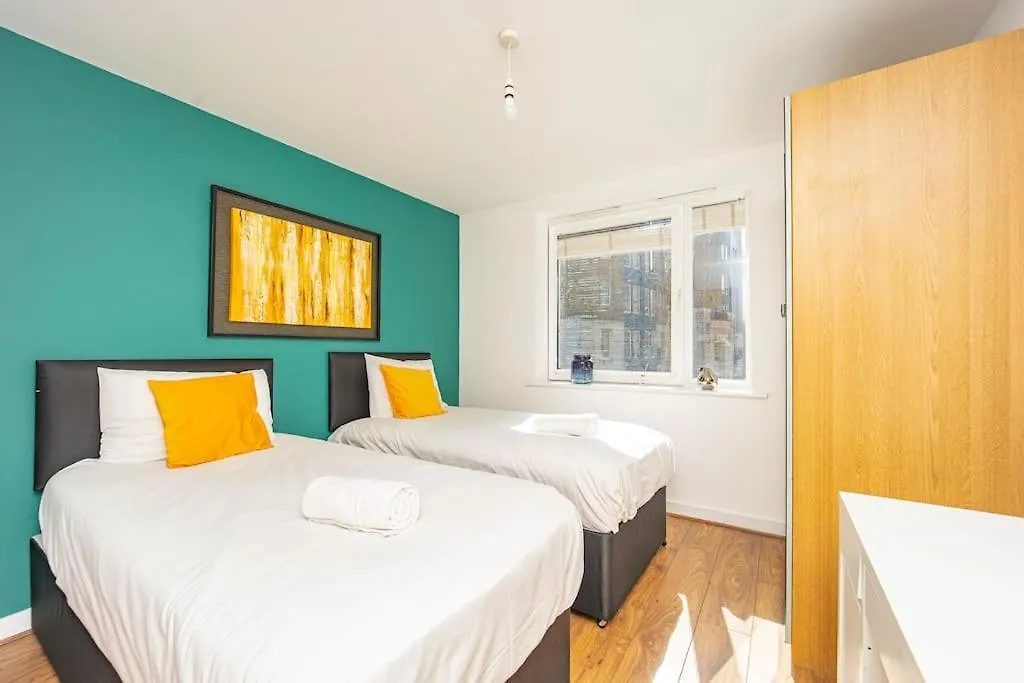 Flash Sale Brighton Train Station 3 Bedroom Flat Bn130Sha