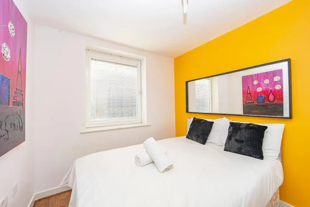 Flash Sale Brighton Train Station 3 Bedroom Flat Bn130Sha Apartamento