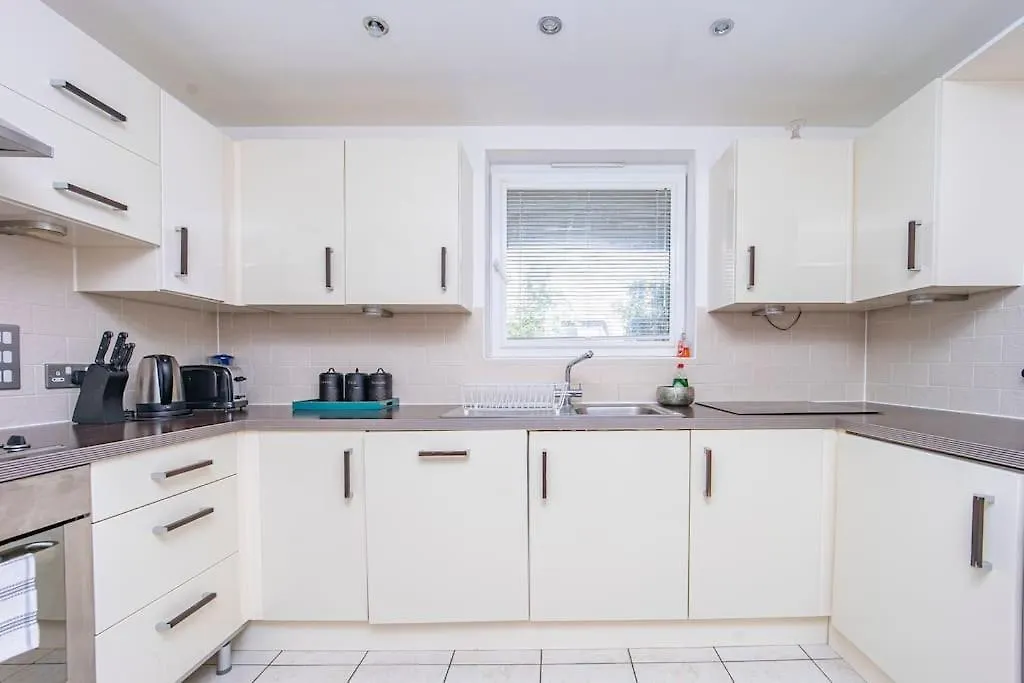 Flash Sale Brighton Train Station 3 Bedroom Flat Bn130Sha 0*,  Reino Unido