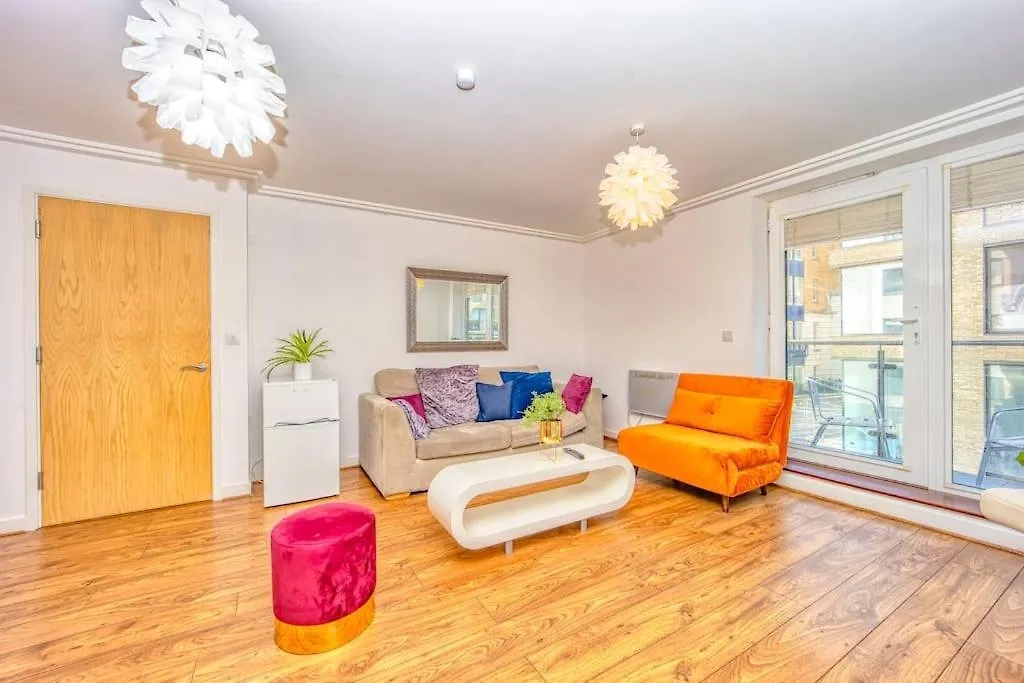 Flash Sale Brighton Train Station 3 Bedroom Flat Bn130Sha