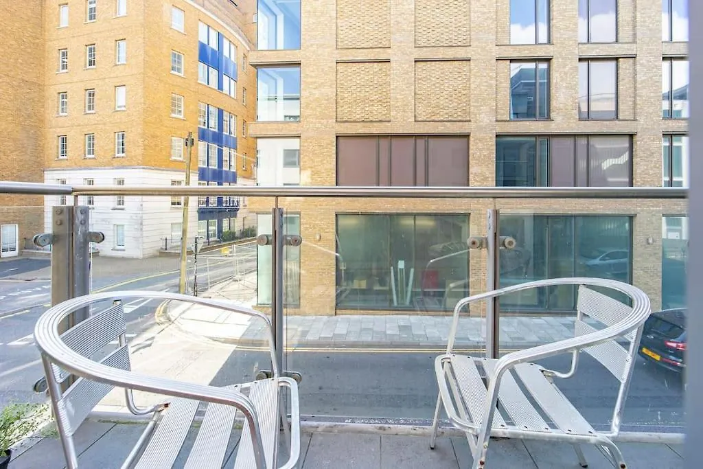 Flash Sale Brighton Train Station 3 Bedroom Flat Bn130Sha